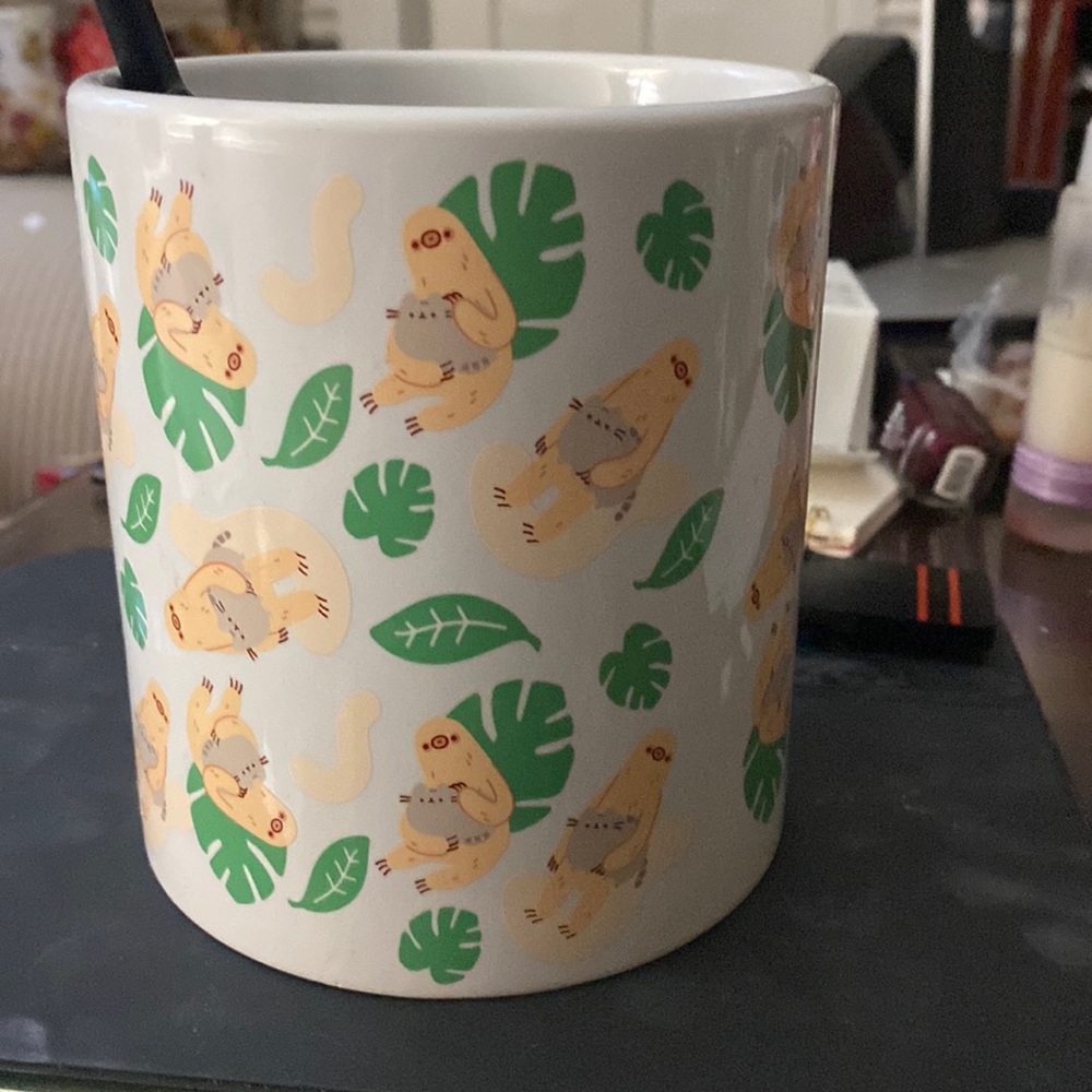 Pusheen planter
